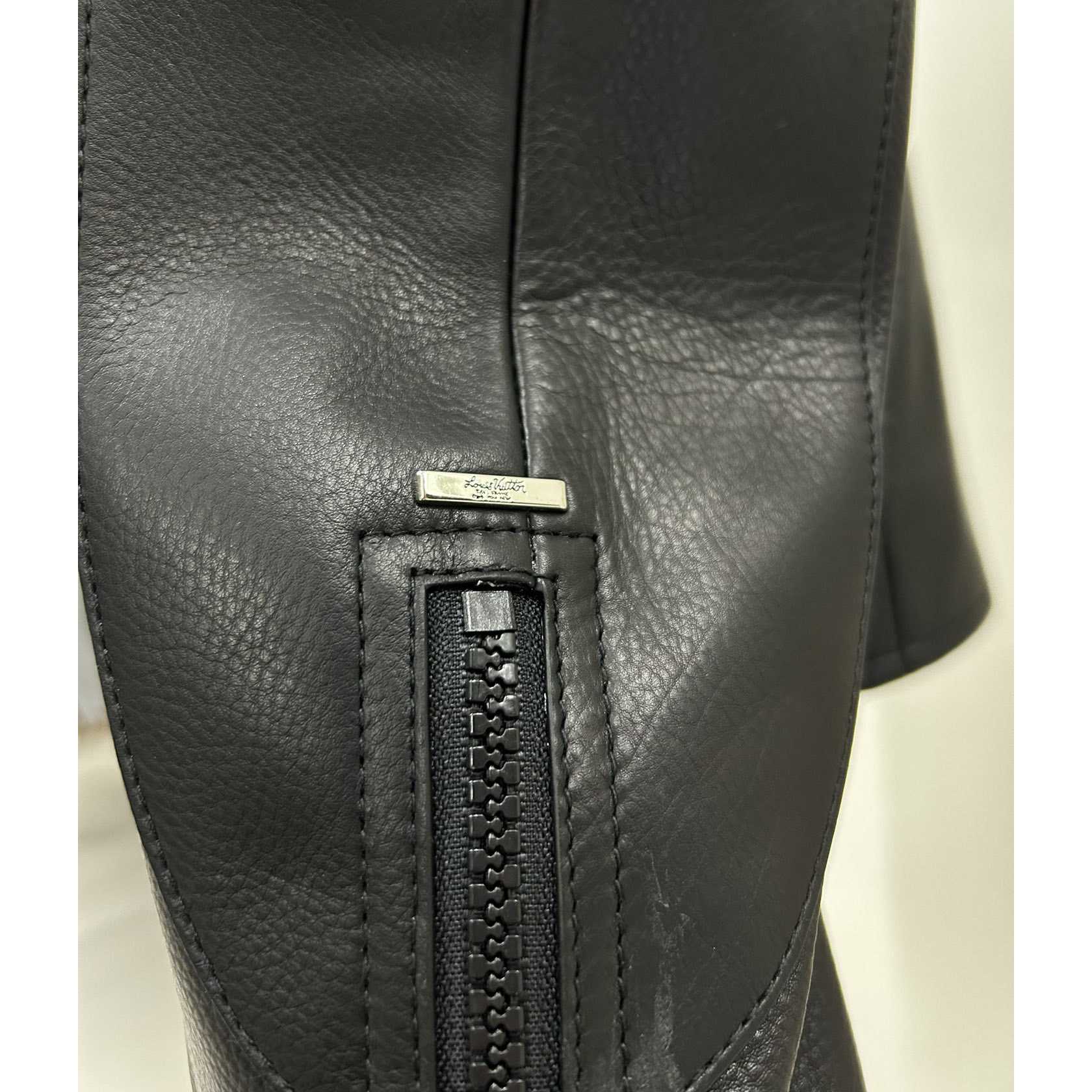 Louis Vuitton Original Leather Biker      1A8I30 - DesignerGu