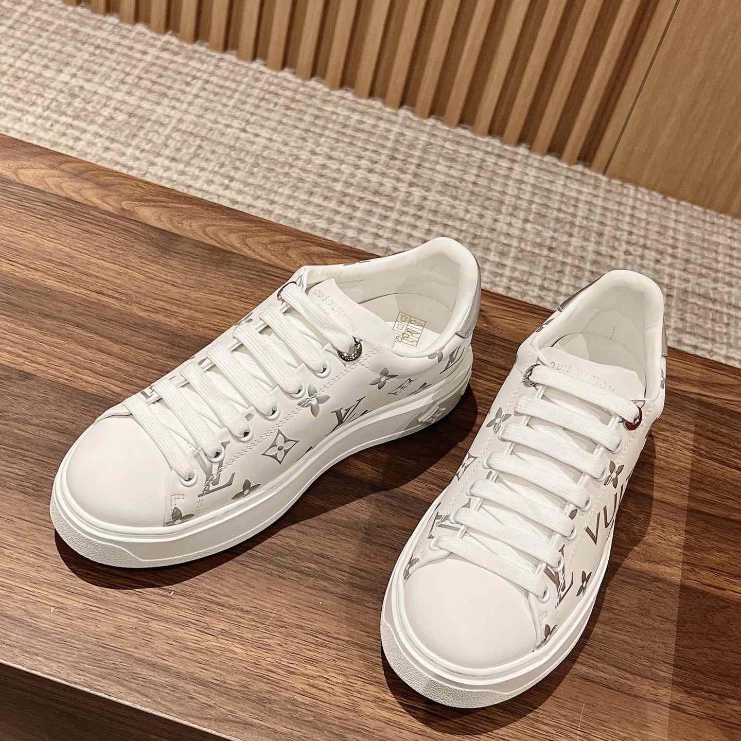 Louis Vuitton Time Out Sneaker (upon uk size)    1AAVV2 - DesignerGu