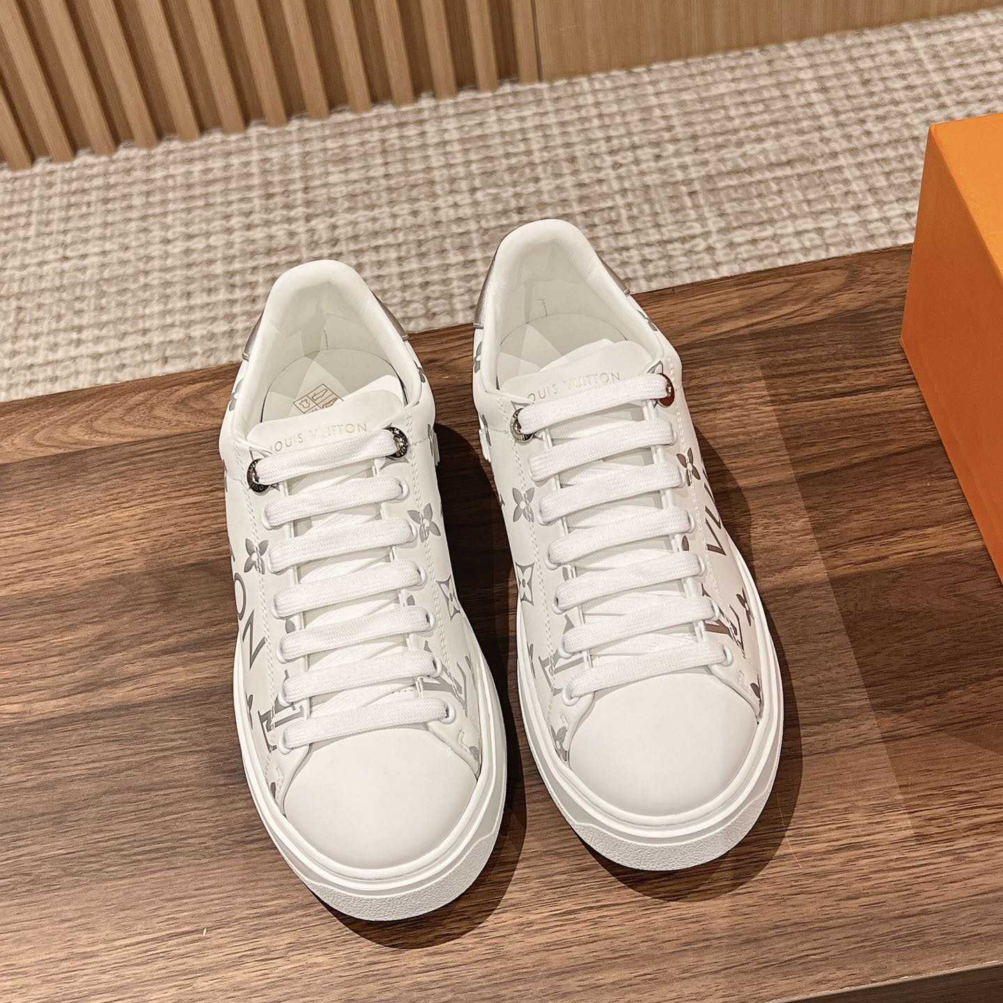 Louis Vuitton Time Out Sneaker (upon uk size)    1AAVV2 - DesignerGu