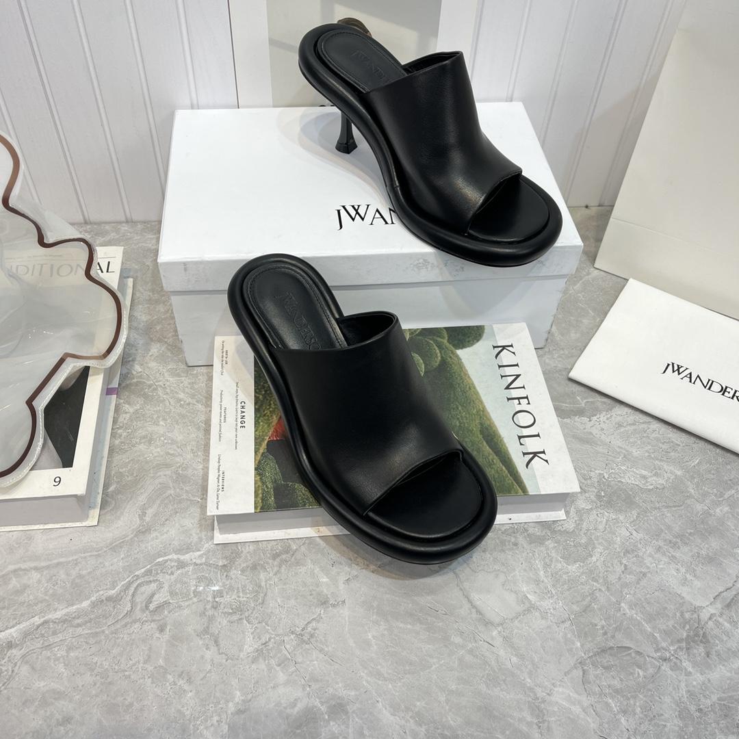 Jw Anderson Bumper-Tube Leather Mules - DesignerGu