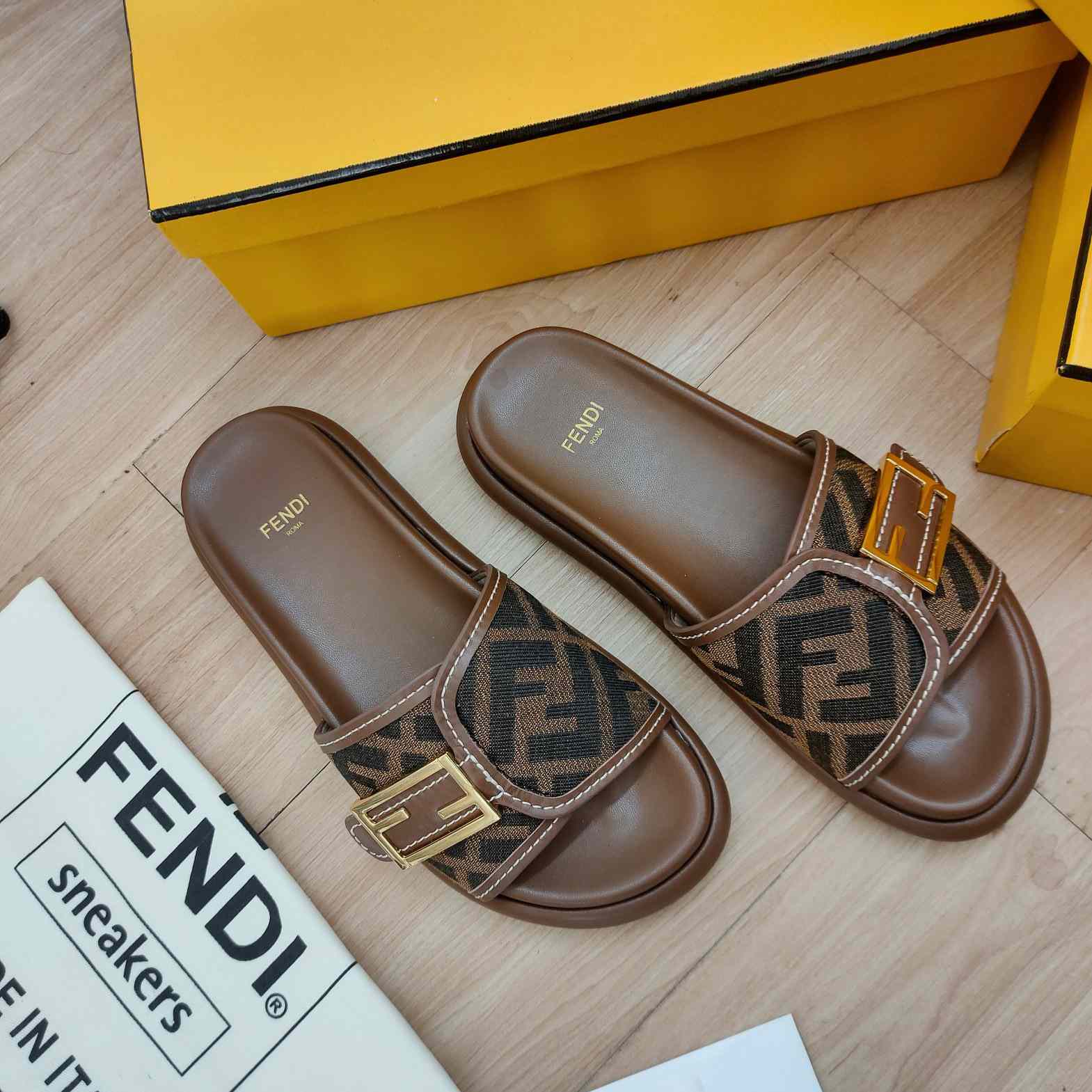 Fendi Feel Brown Fabric Slides - DesignerGu