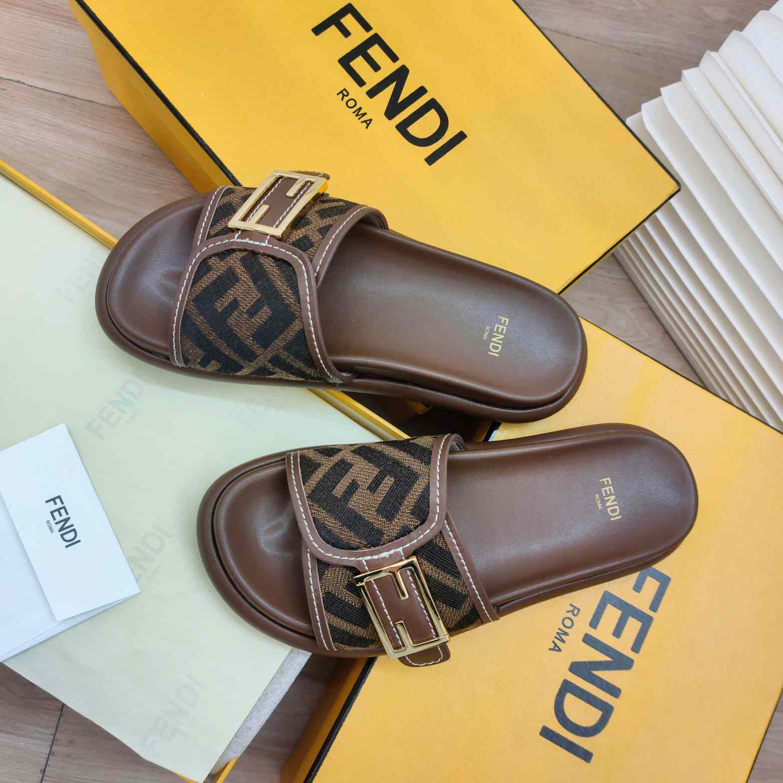 Fendi Feel Brown Fabric Slides - DesignerGu