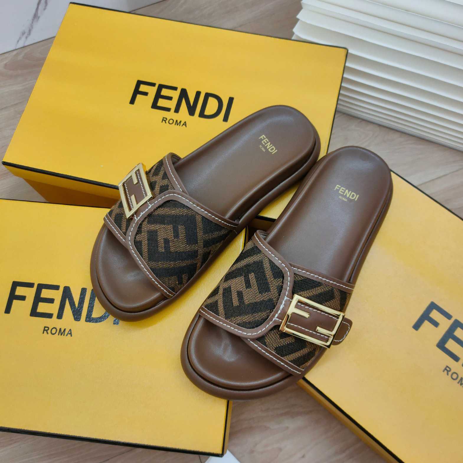 Fendi Feel Brown Fabric Slides - DesignerGu
