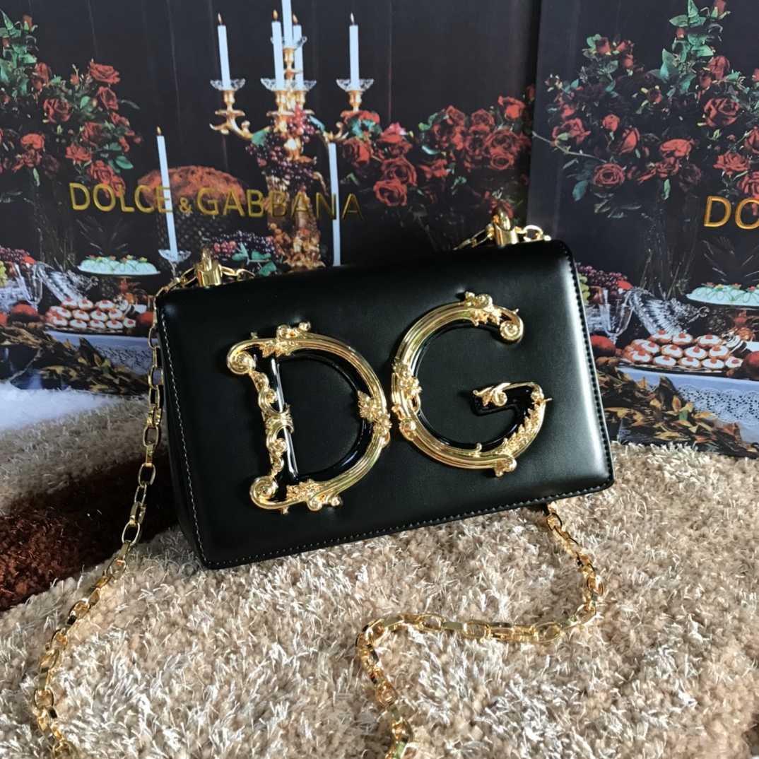 Dolce & Gabbana DG Girls Shoulder Bag In Nappa Color Black(21-4-15cm)  - DesignerGu