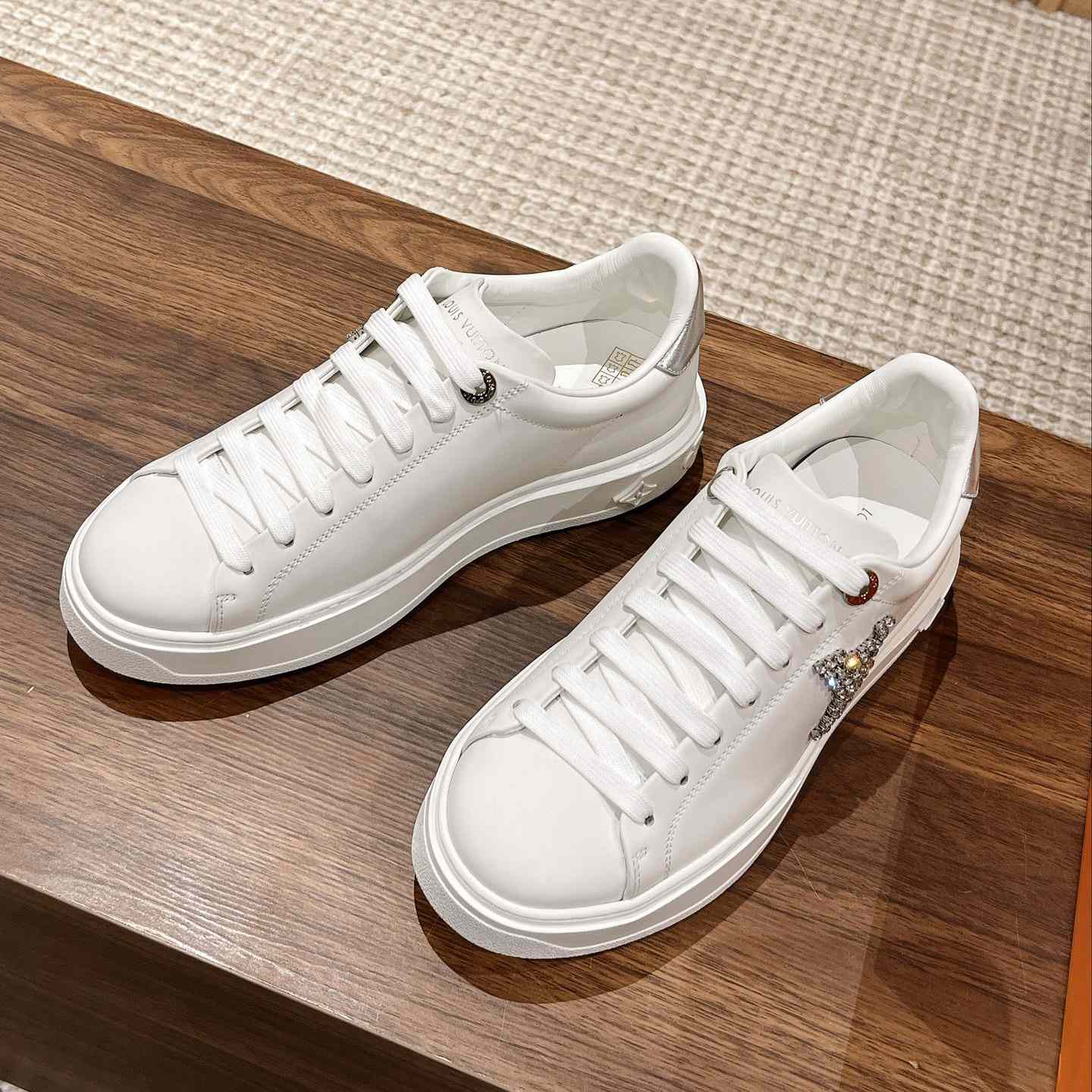 Louis Vuitton Time Out Sneaker (upon uk size)    1AAW10 - DesignerGu