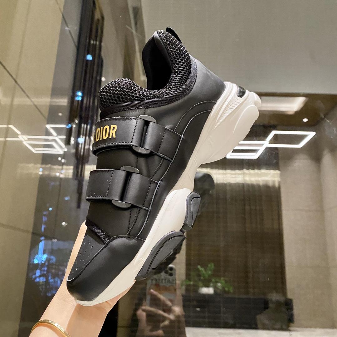 Dior D-Wander Sneaker - DesignerGu