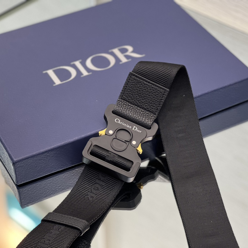 Dior Saddle Bag - DesignerGu