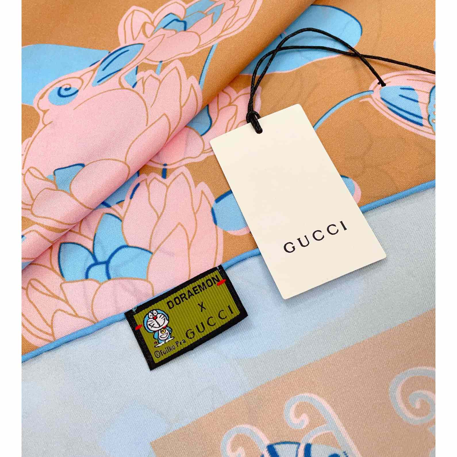 Gucci Dans Le Vert Silk Scarf - DesignerGu