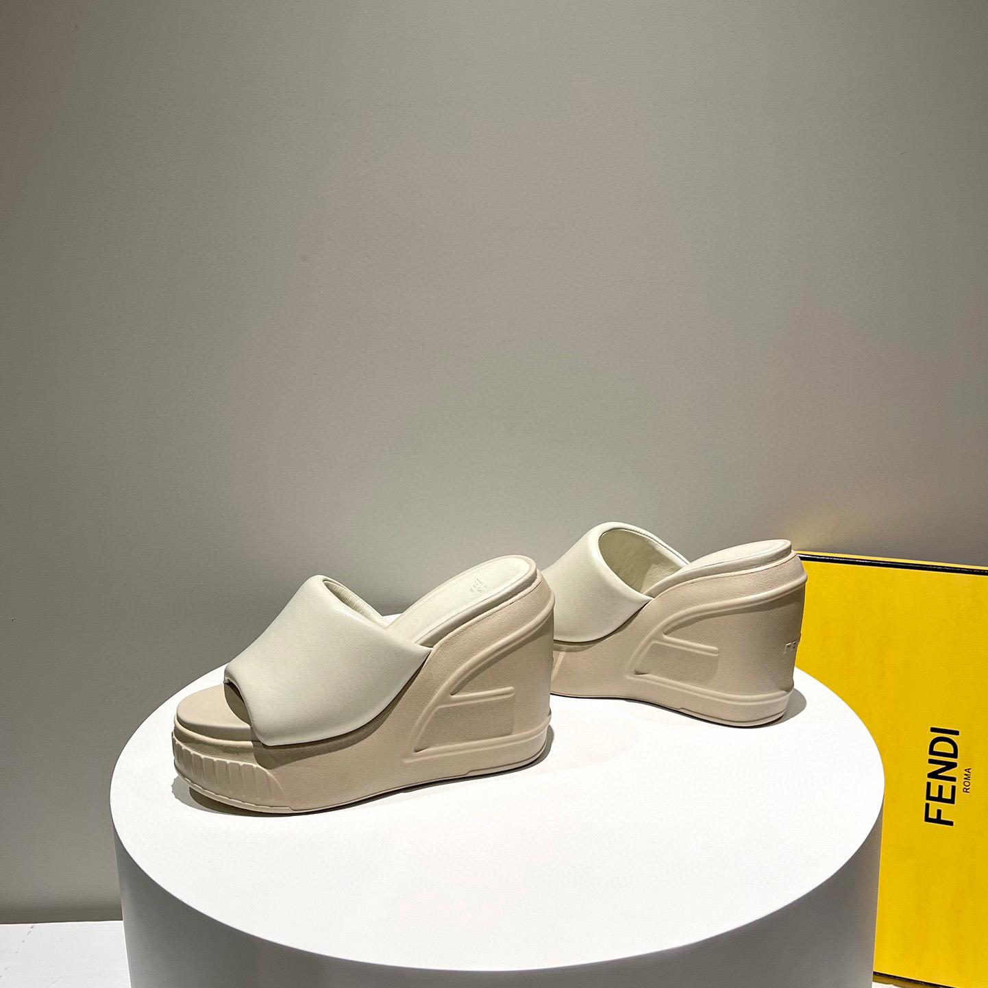 Fendi Fashion Show Beige Nappa Leather Slides - DesignerGu