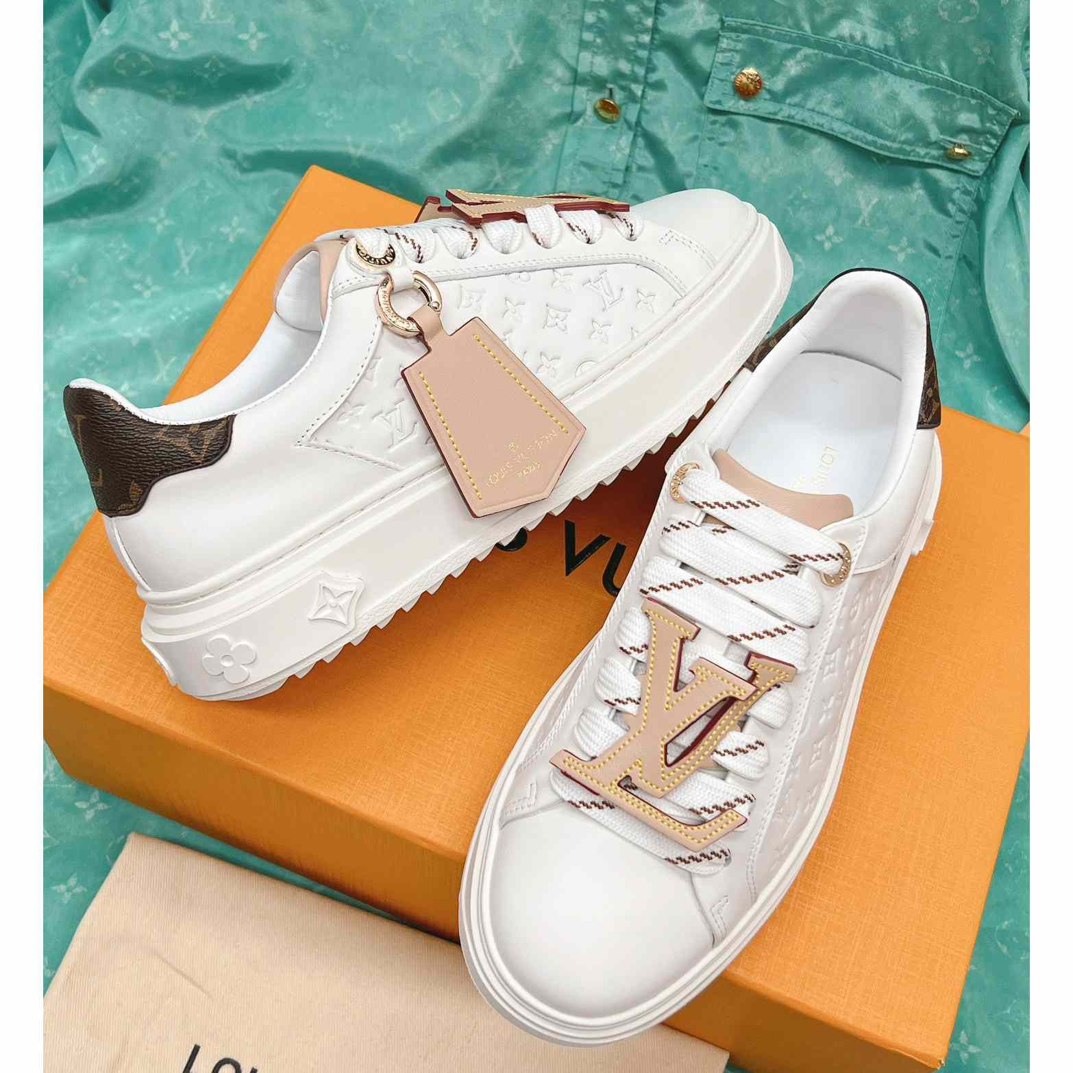 Louis Vuitton Time Out Sneaker (upon uk size)  1ABHRY - DesignerGu