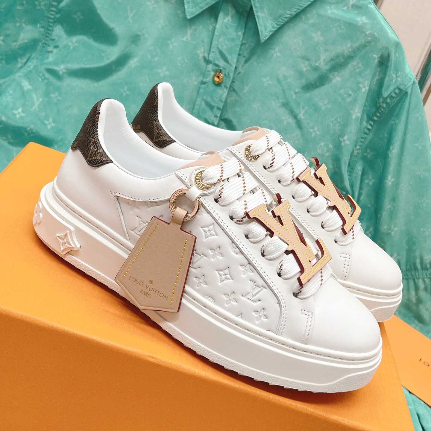 Louis Vuitton Time Out Sneaker (upon uk size)  1ABHRY - DesignerGu