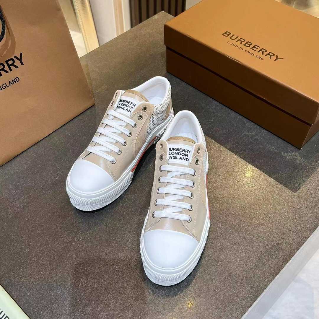 Burberry Low-Top Sneakers - DesignerGu