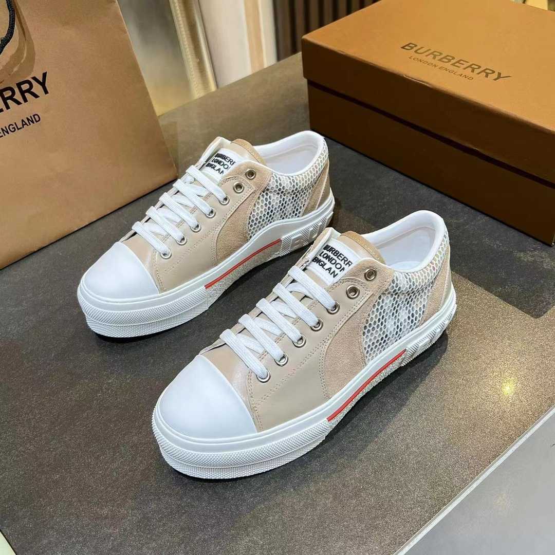 Burberry Low-Top Sneakers - DesignerGu