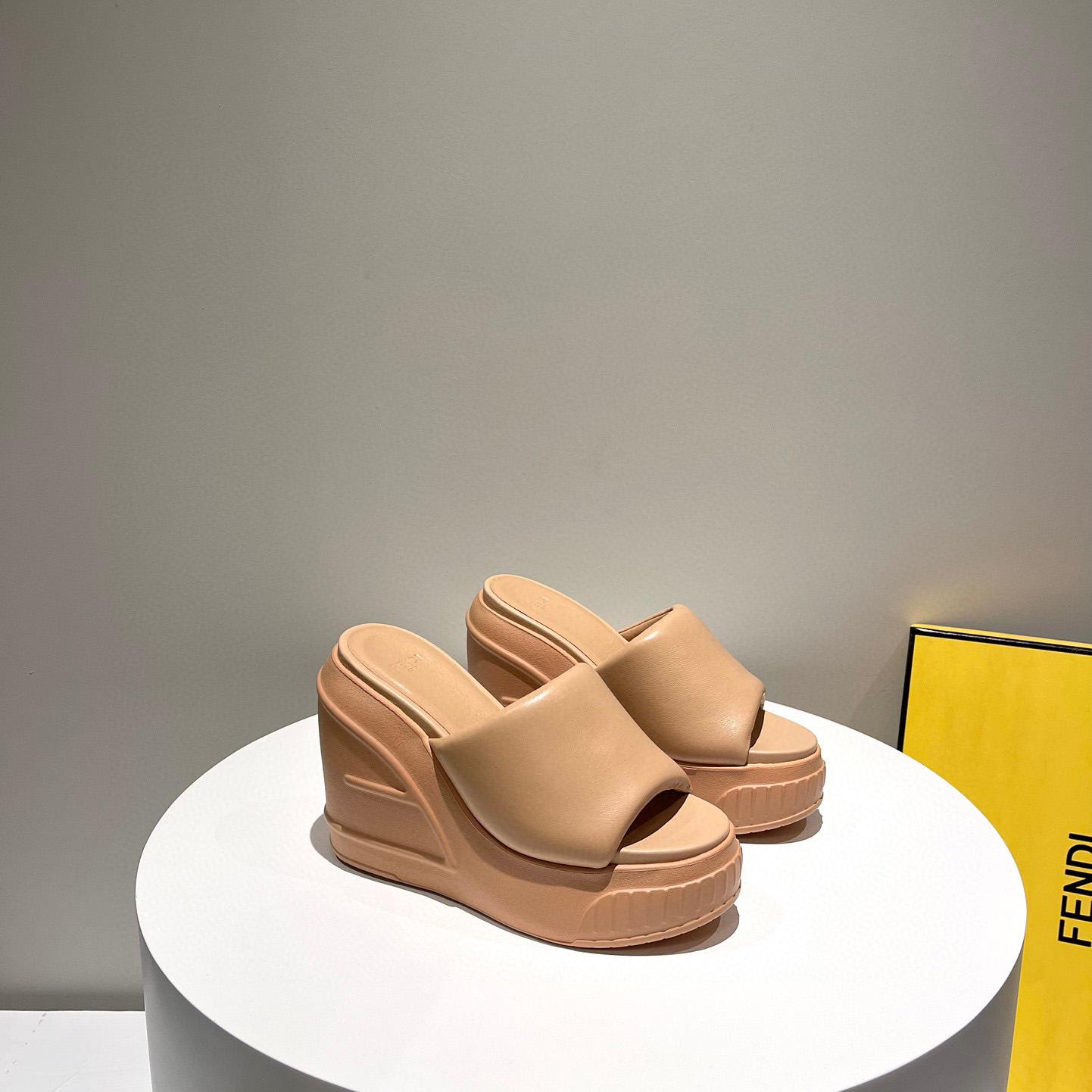 Fendi Fashion Show Beige Nappa Leather Slides - DesignerGu
