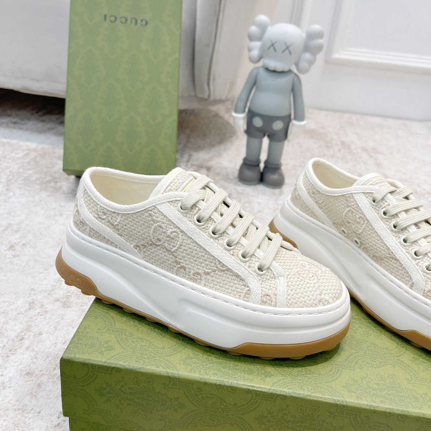 Gucci Women's GG Sneaker - DesignerGu