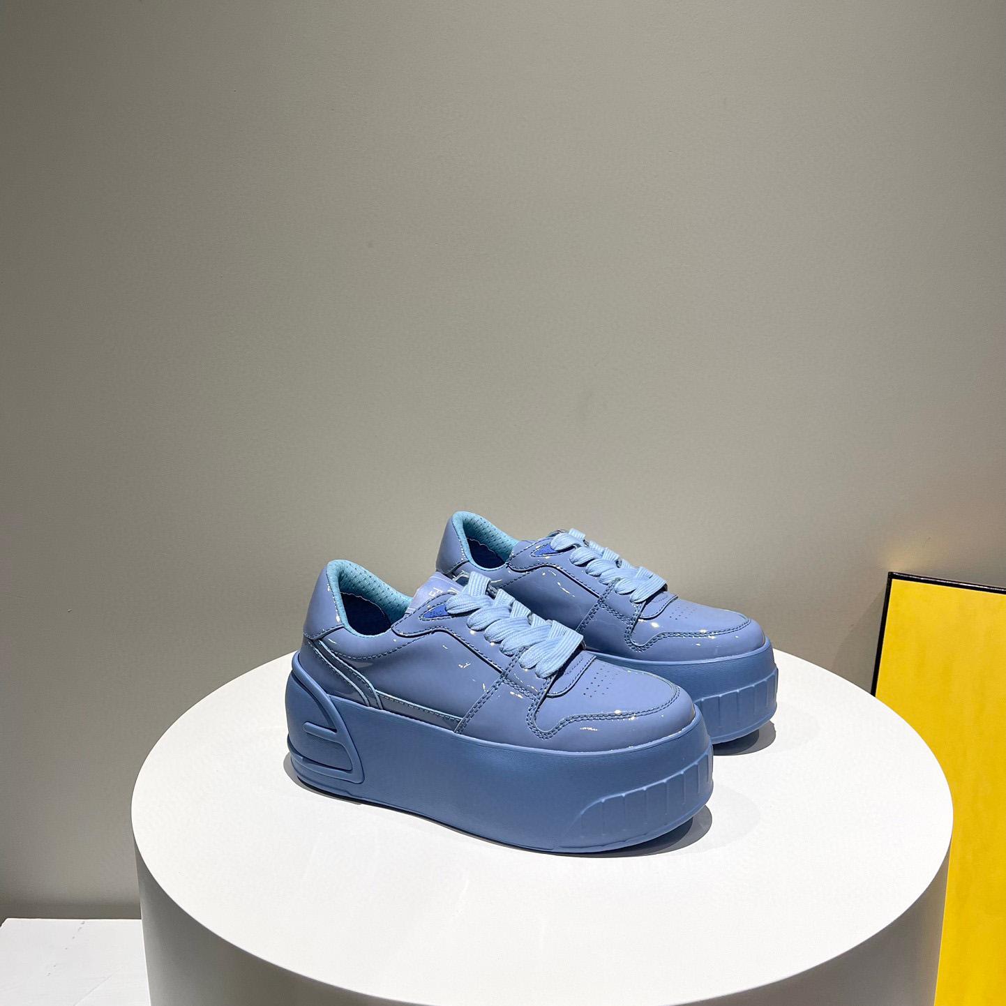 Fendi Fashion Show Blue Leather Low-Tops Sneaker  - DesignerGu