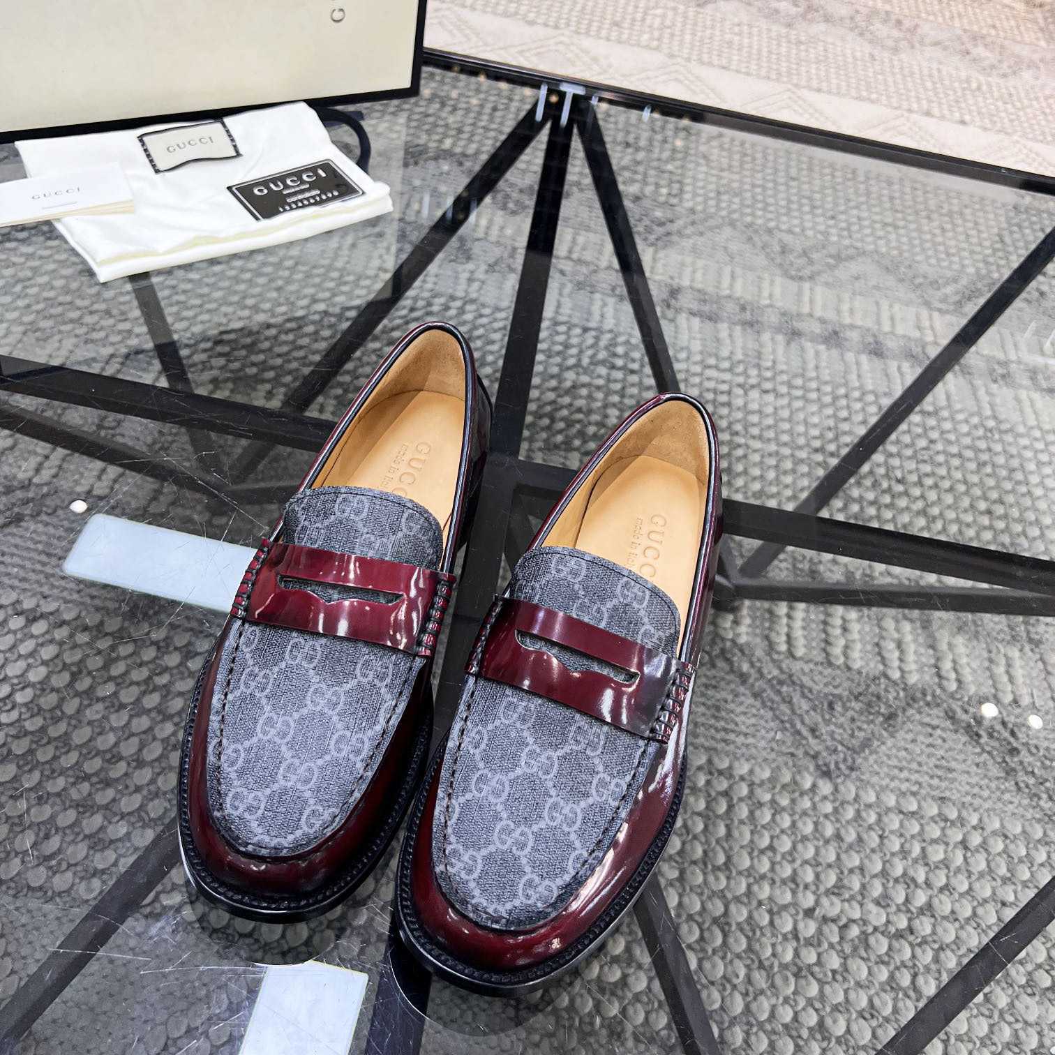 Gucci Loafer  - DesignerGu