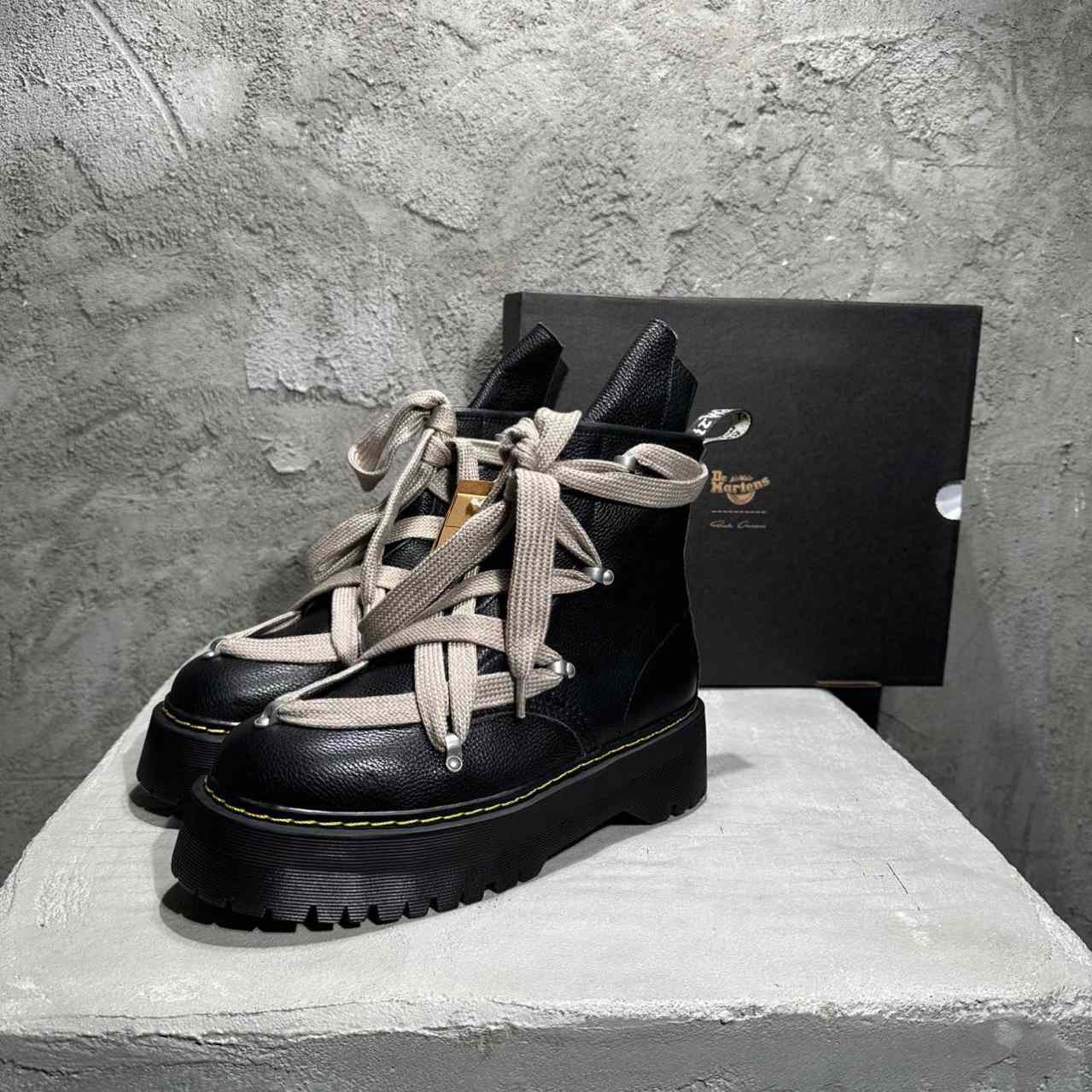 Rick Owens x Dr.Martens Quad Sole Pentagram Jumbo Lace Boot - DesignerGu