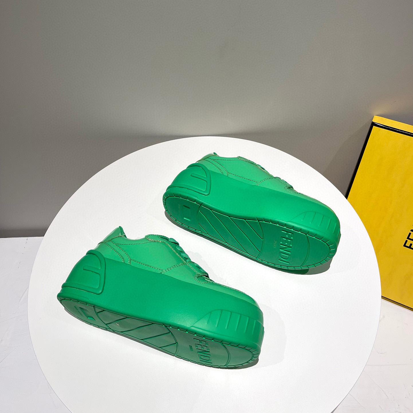 Fendi Fashion Show Green Leather Low-Tops Sneaker  - DesignerGu