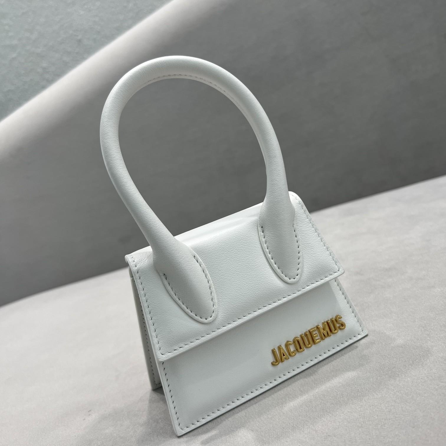 Jacquemus Le Chiquito Signature Leather Mini Handbag(12-8-5cm) - DesignerGu