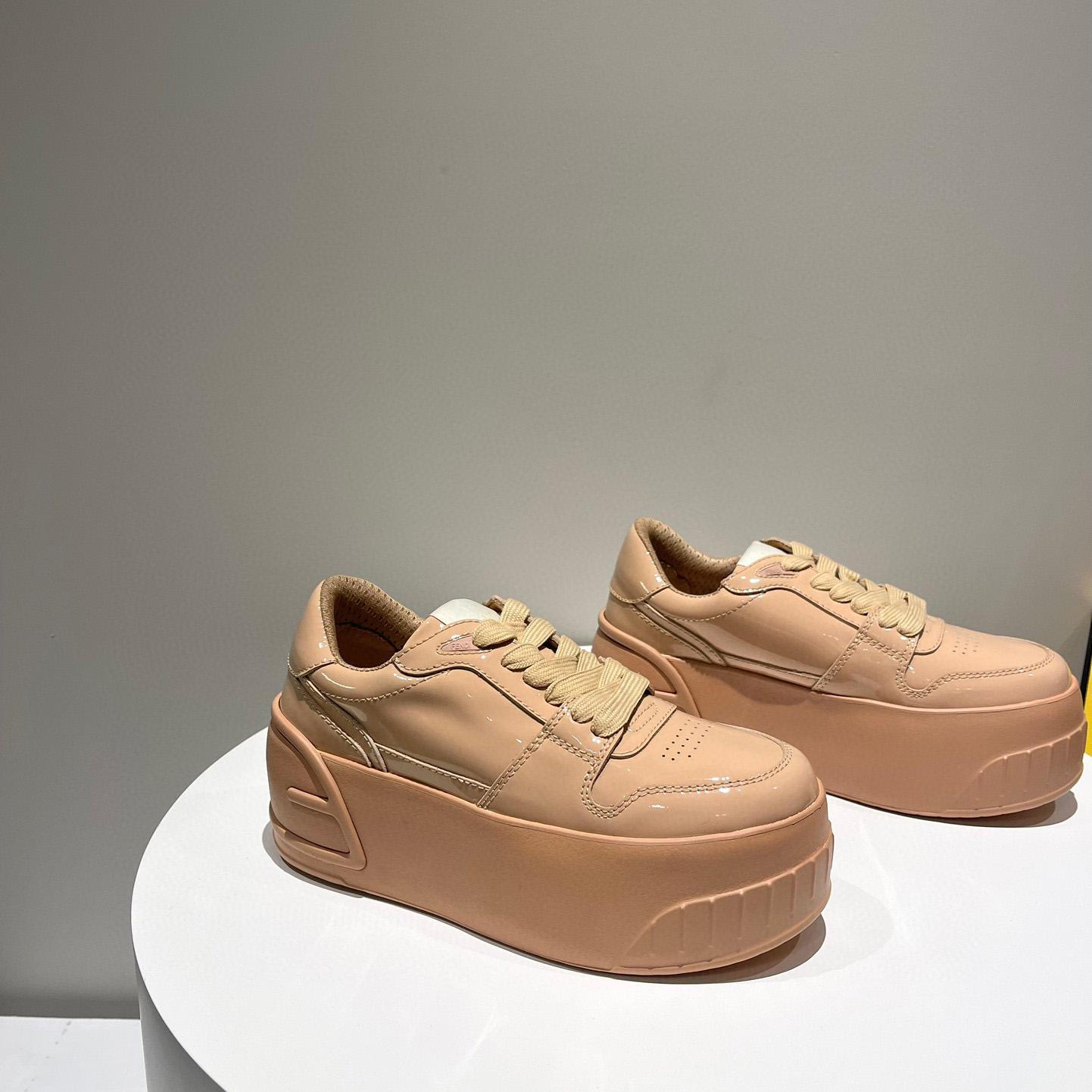 Fendi Fashion Show Beige Leather Low-Tops Sneaker  - DesignerGu