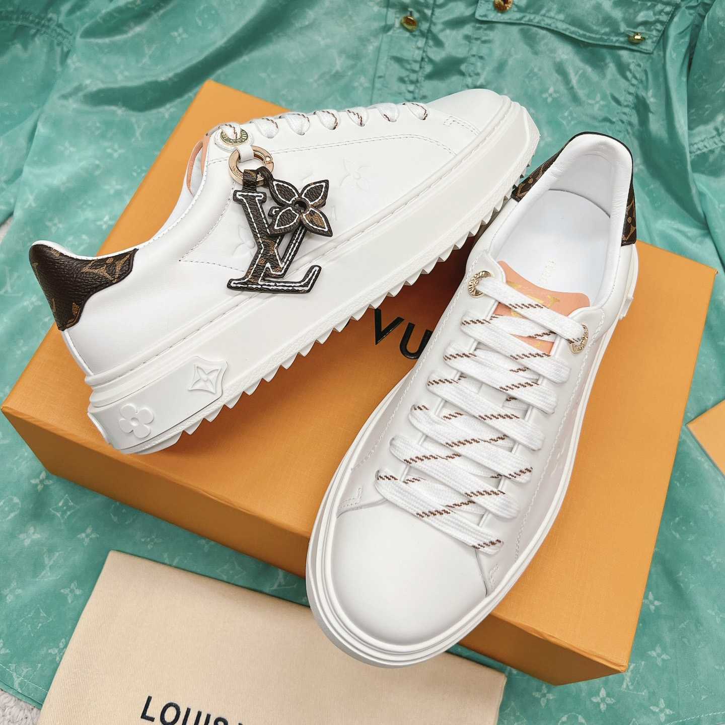 Louis Vuitton Time Out Sneaker (upon uk size)  1ABB4F - DesignerGu