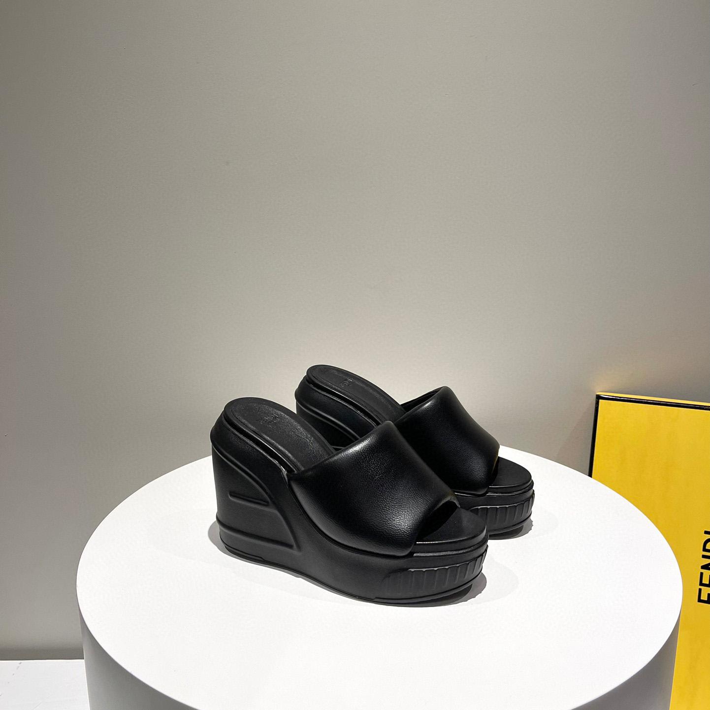 Fendi Fashion Show Black Nappa Leather Slides - DesignerGu