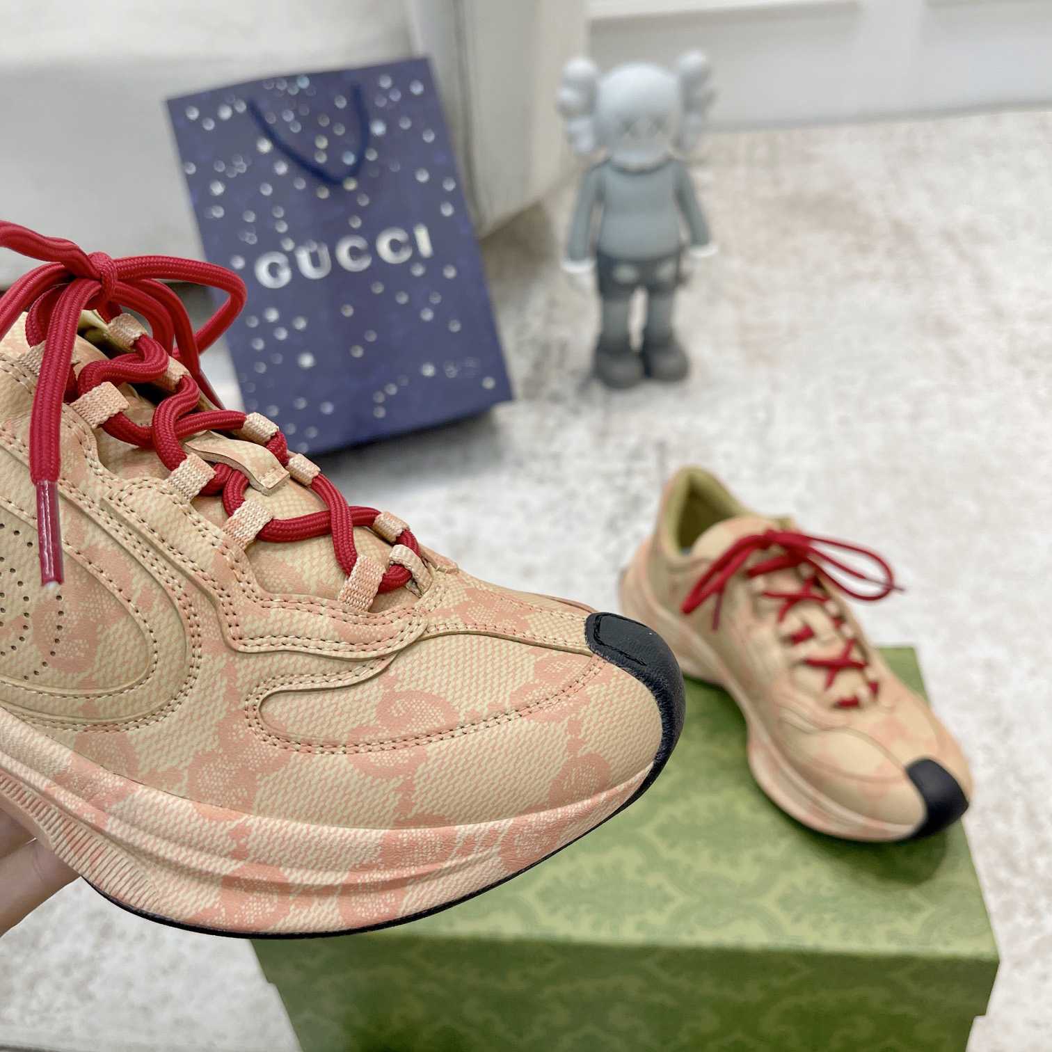 Gucci Run Sneaker - DesignerGu