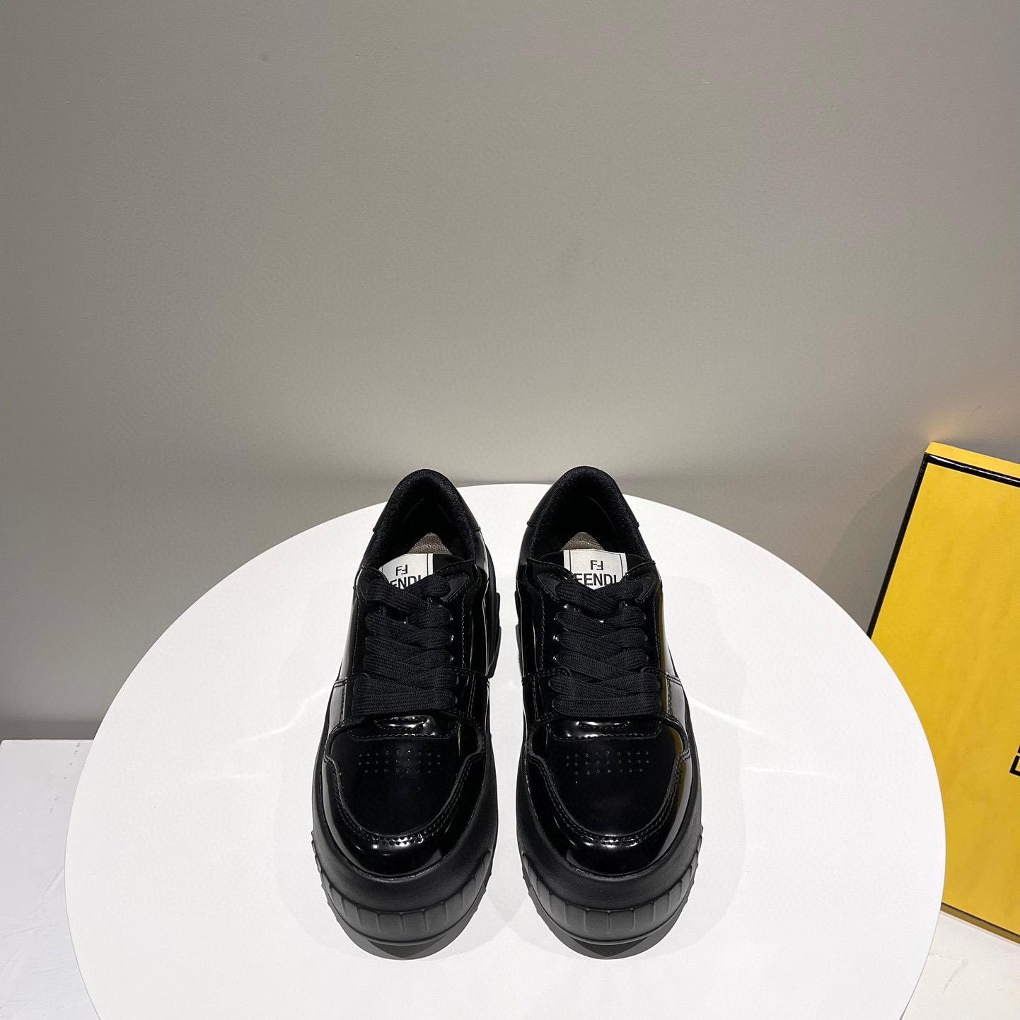 Fendi Fashion Show Black Leather Low-Tops Sneaker  - DesignerGu