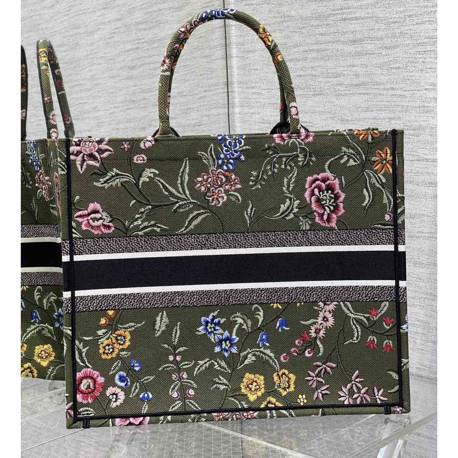 Dior Large Dior Book Tote - DesignerGu