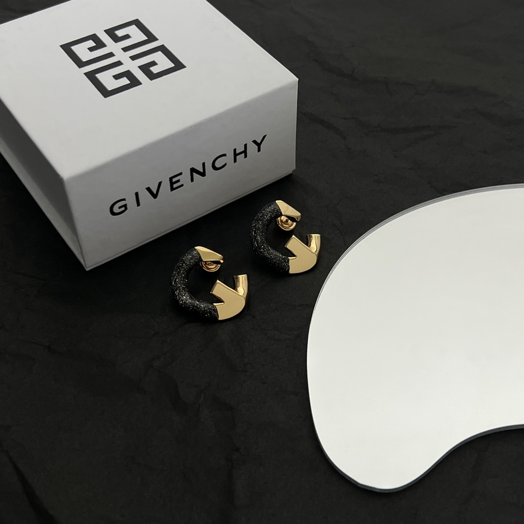 Givenchy G Chain Earrings - DesignerGu