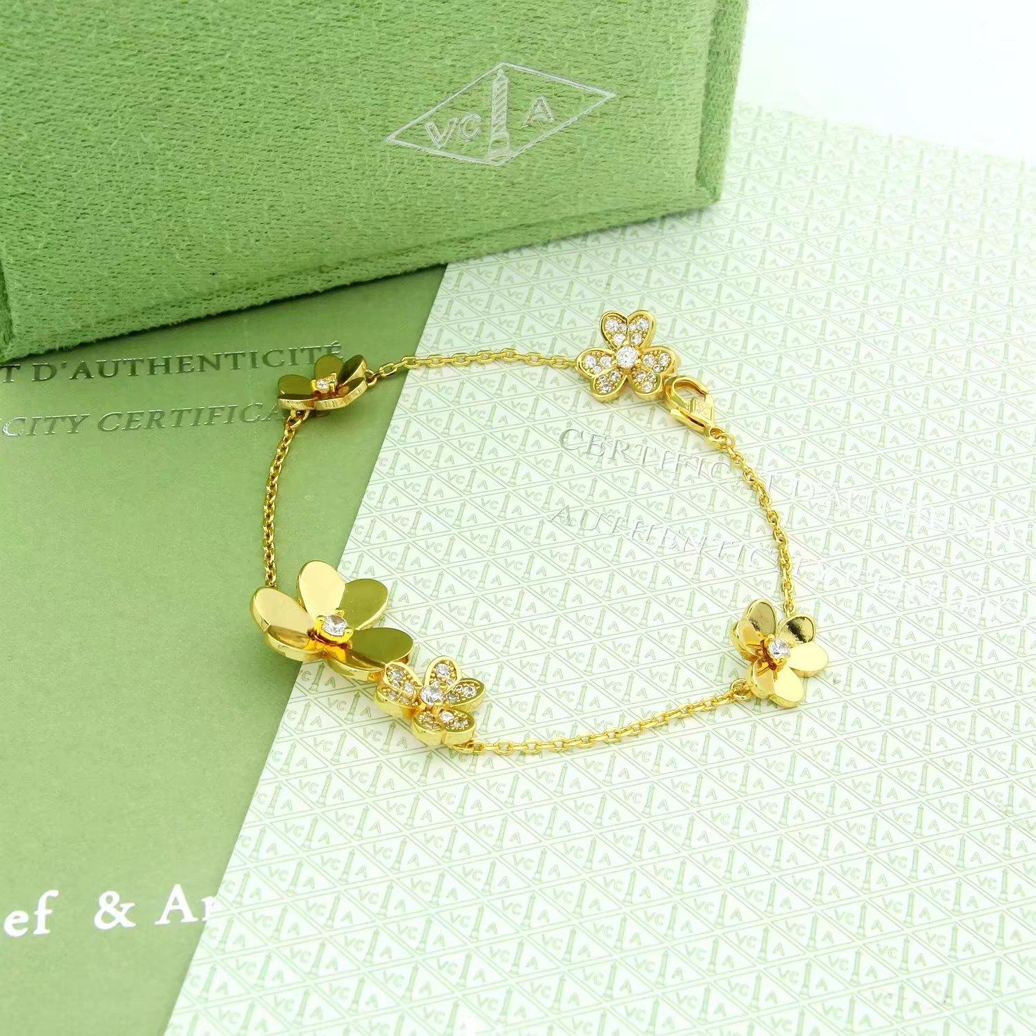 Van Cleef & Arpels Frivole bracelet, 5 Flowers - DesignerGu
