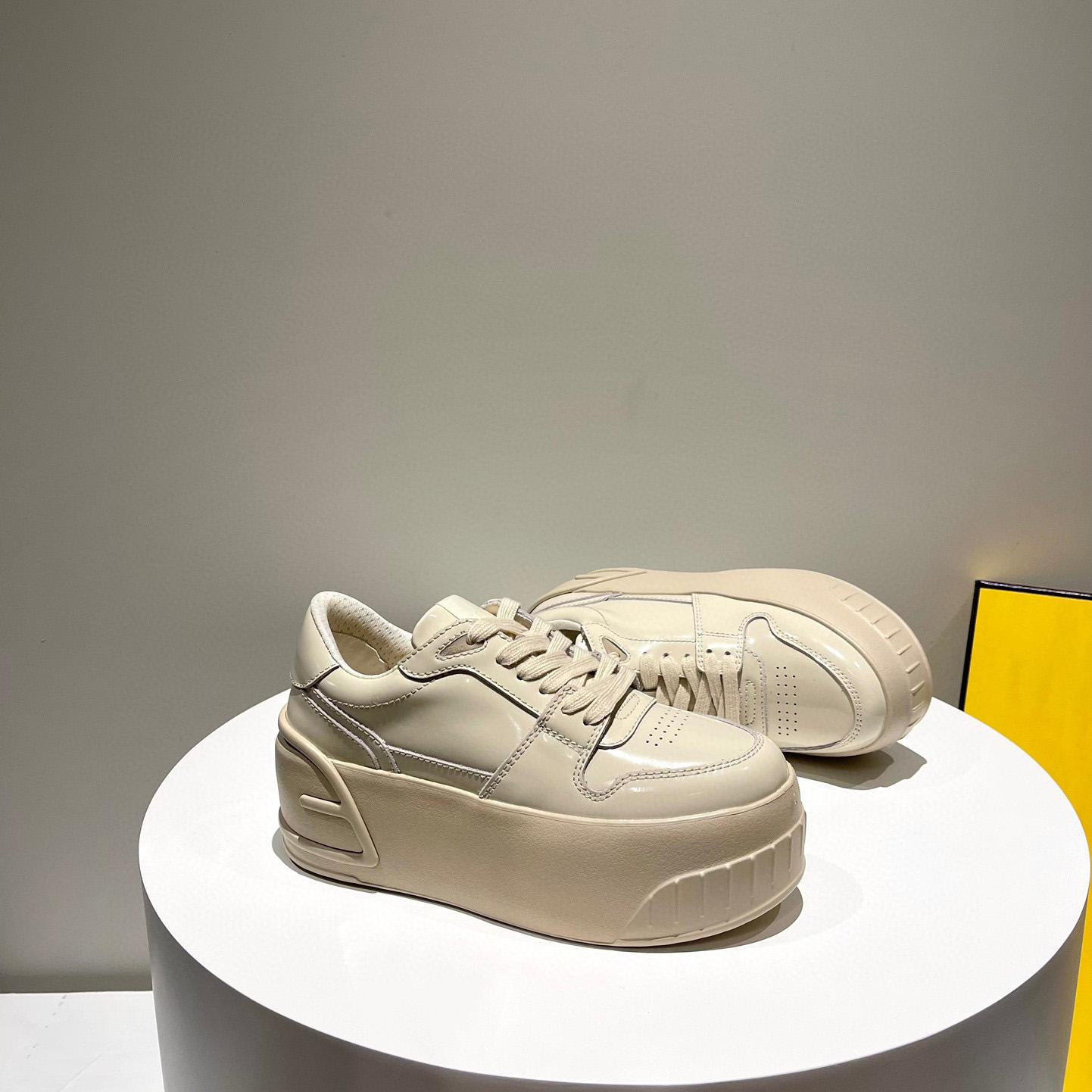 Fendi Fashion Show Beige Leather Low-Tops Sneaker  - DesignerGu