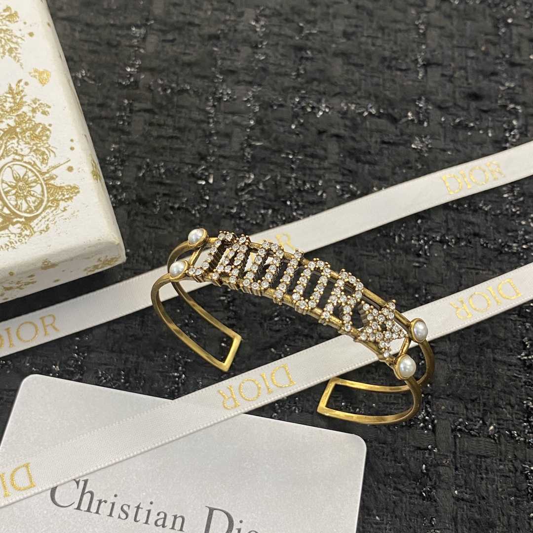 Dior Bracelet - DesignerGu