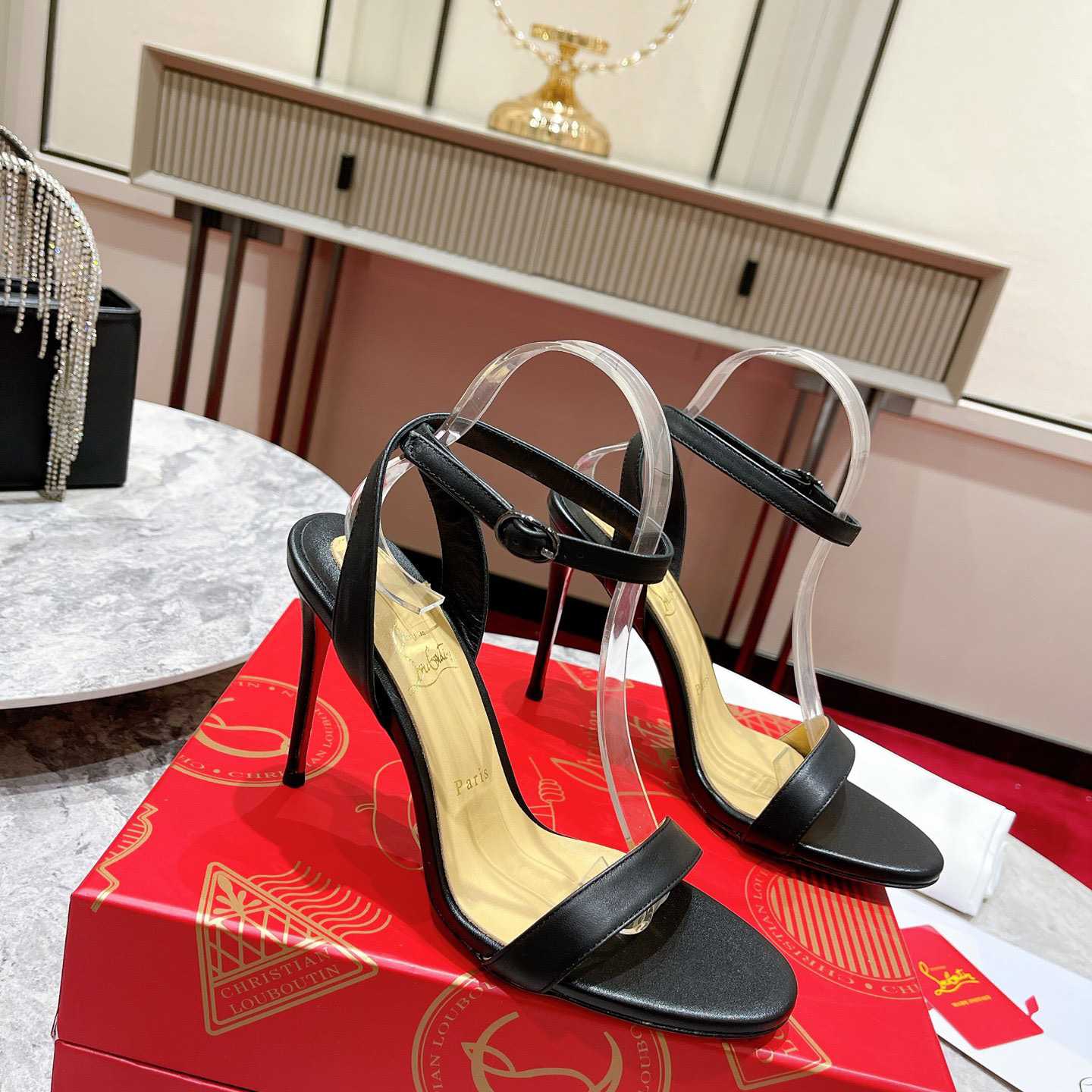 Christian Louboutin Loubigirl  - DesignerGu