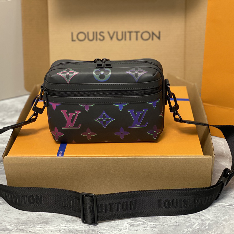  Louis Vuitton Comet Messenger PM Other Leathers(21.5-14-7.5cm)    M22495 - DesignerGu