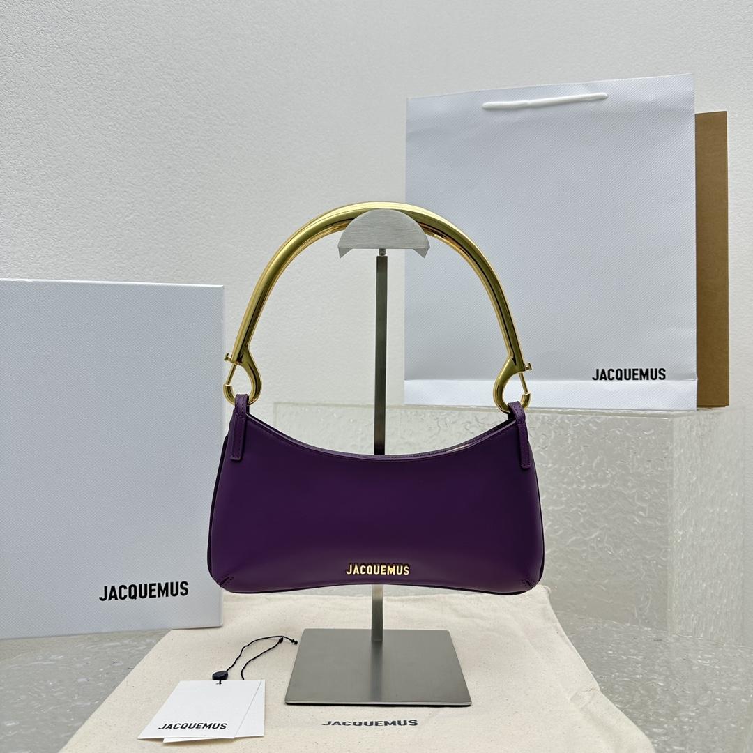 Jacquemus Le Bisou Mousqueton Carabiner Strap Shoulder Bag - DesignerGu