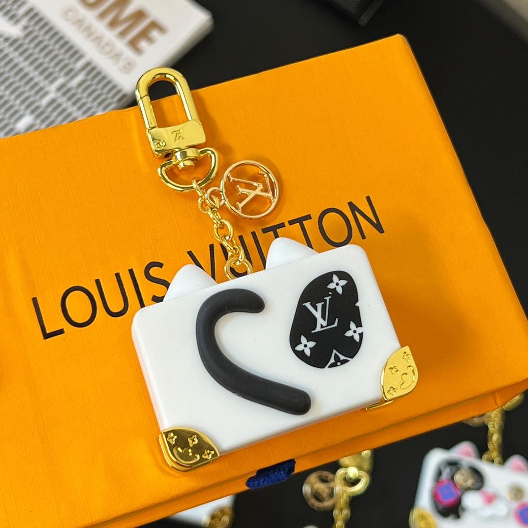 Louis Vuitton Catrunk Keyring   M00825 - DesignerGu