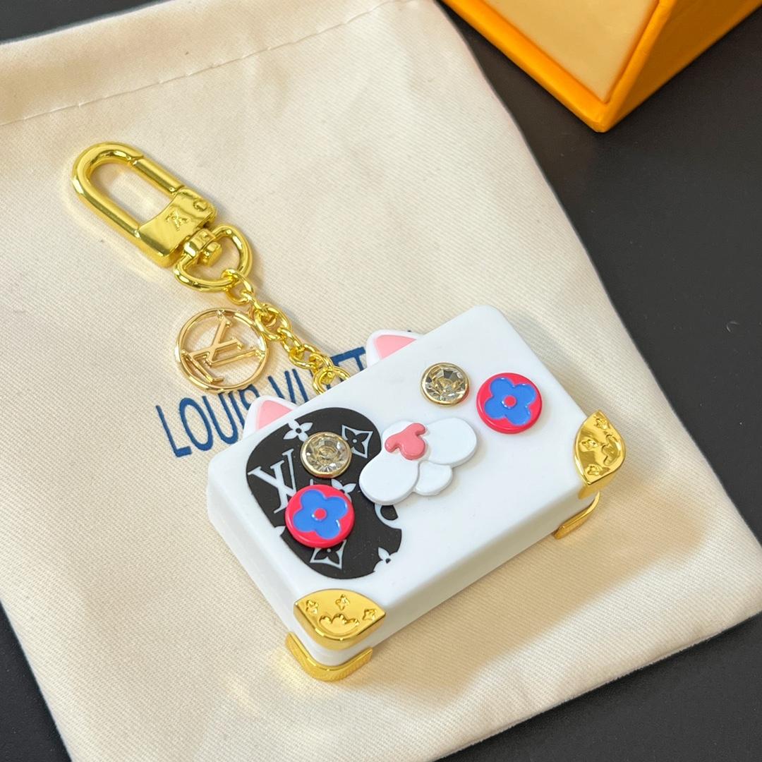 Louis Vuitton Catrunk Keyring   M00825 - DesignerGu