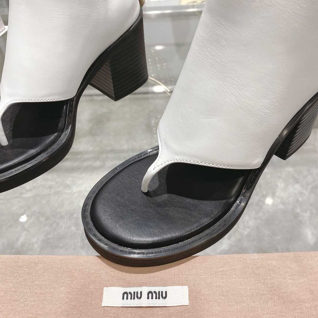 Miu Miu Leather Thong Booties - DesignerGu