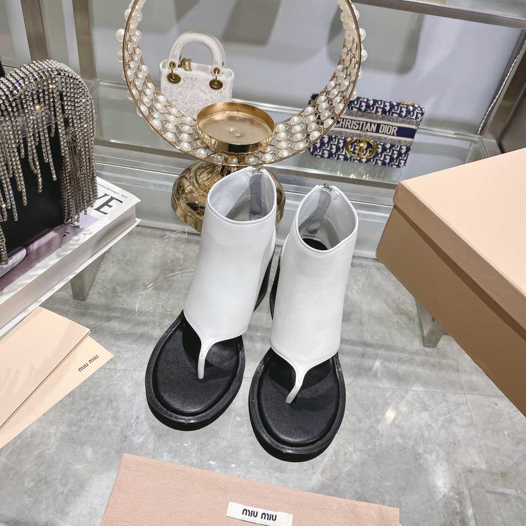 Miu Miu Leather Thong Booties - DesignerGu