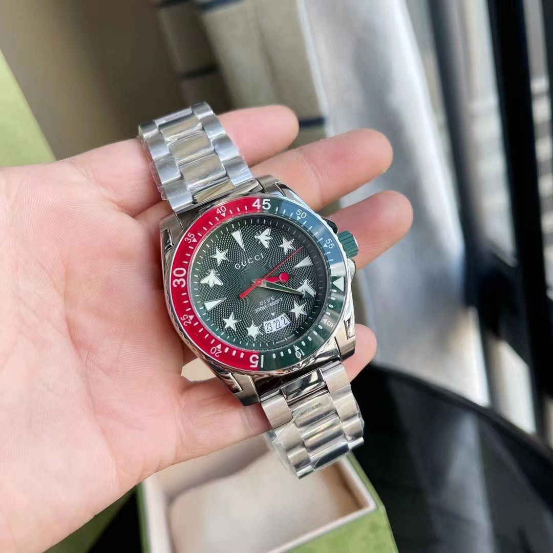 Gucci Dive Watch, 45MM  - DesignerGu