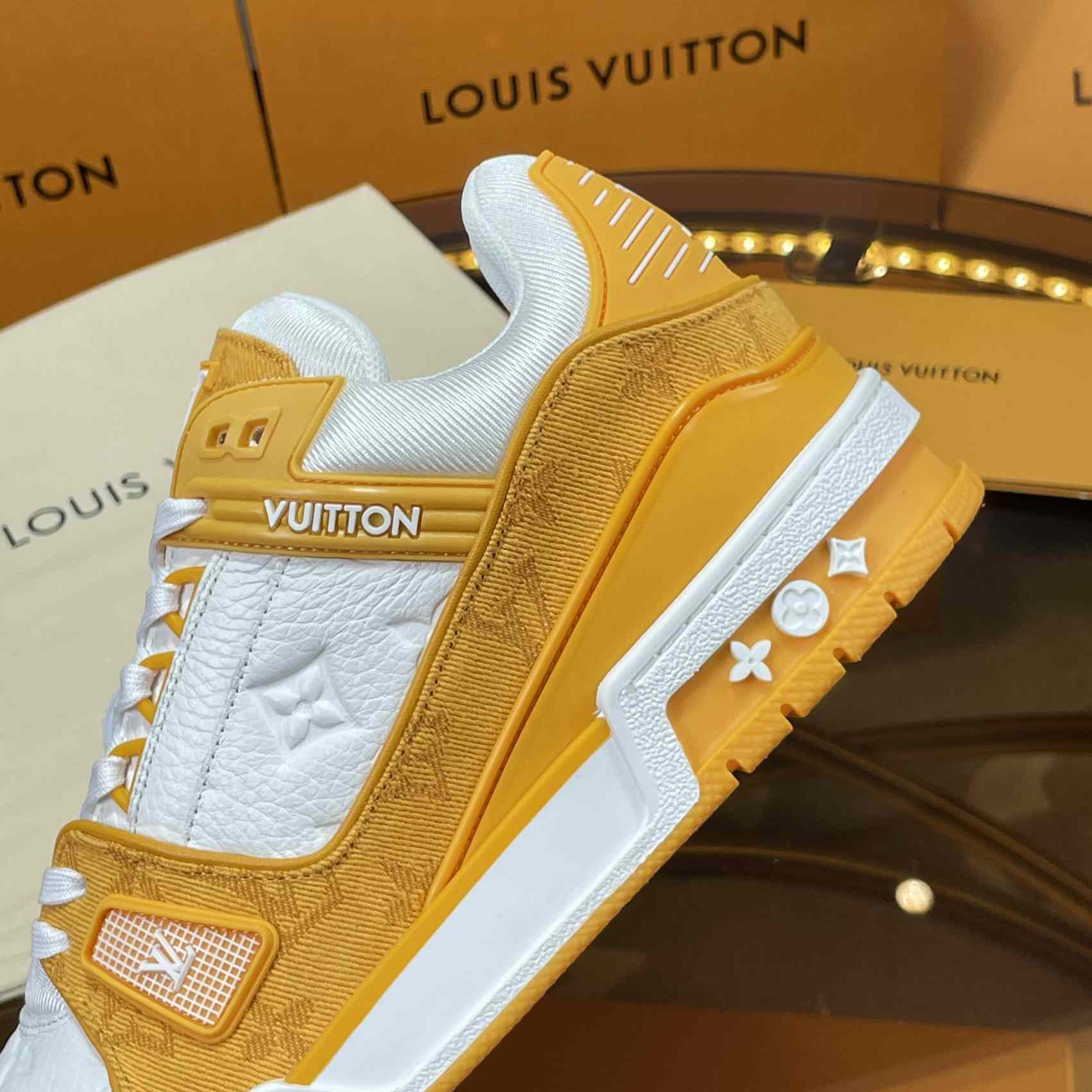 Louis Vuitton Lv Trainer Sneaker (Upon UK Size)  1AARF8 - DesignerGu