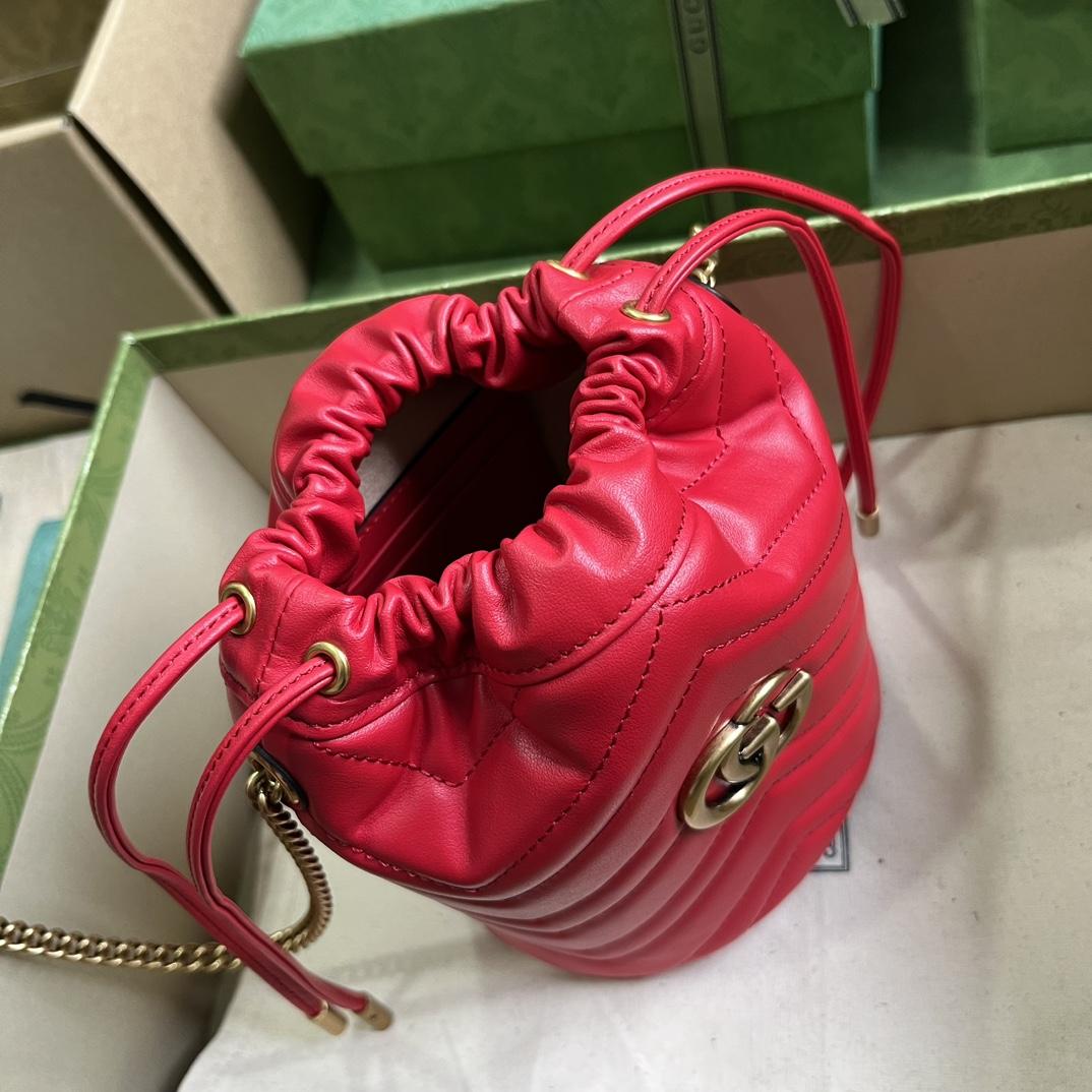 Gucci GG Marmont Matelassé Mini Bucket Bag  (19-17-13cm) - DesignerGu