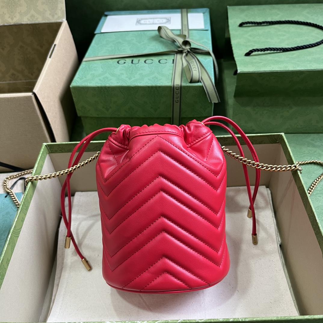 Gucci GG Marmont Matelassé Mini Bucket Bag  (19-17-13cm) - DesignerGu