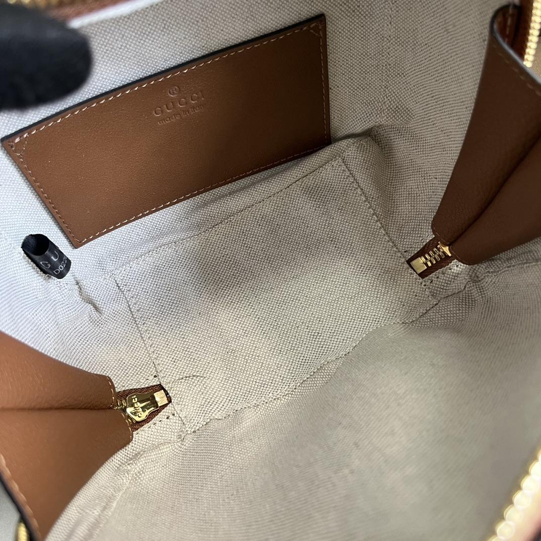 Gucci Blondie Top Handle Bag (17-15-9cm) - DesignerGu