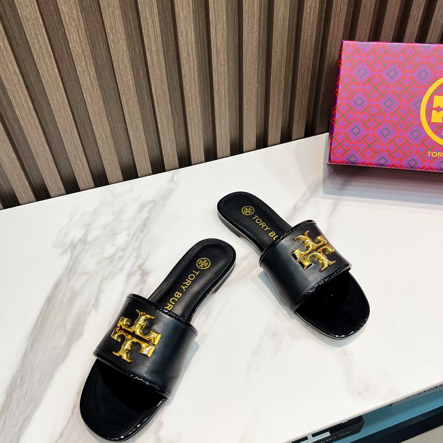 Tory Burch Eleanor Slide - DesignerGu