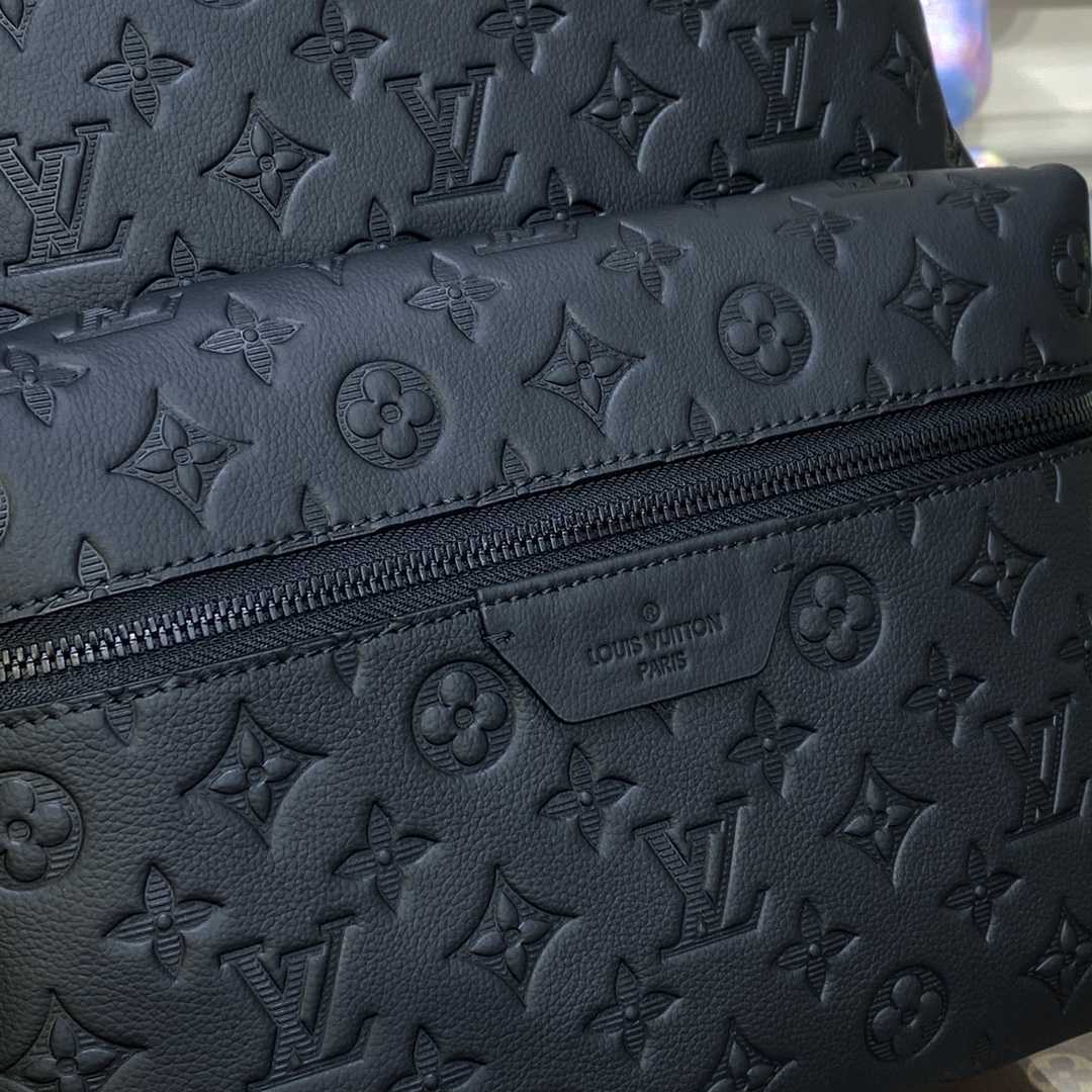 Louis Vuitton Discovery Backpack (29*38*20cm)    M46553 - DesignerGu