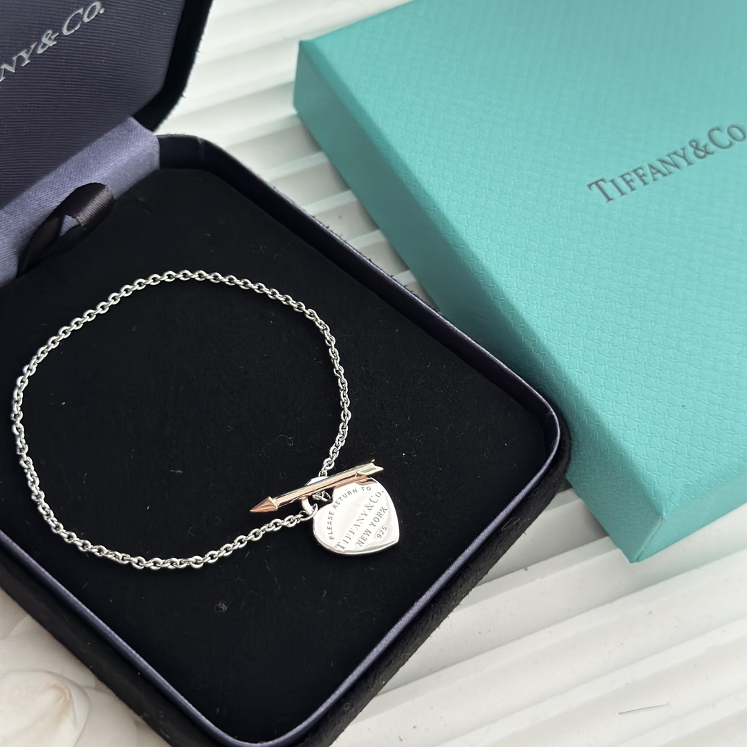 Tiffany&CO Lovestruck Heart Tag Bracelet - DesignerGu