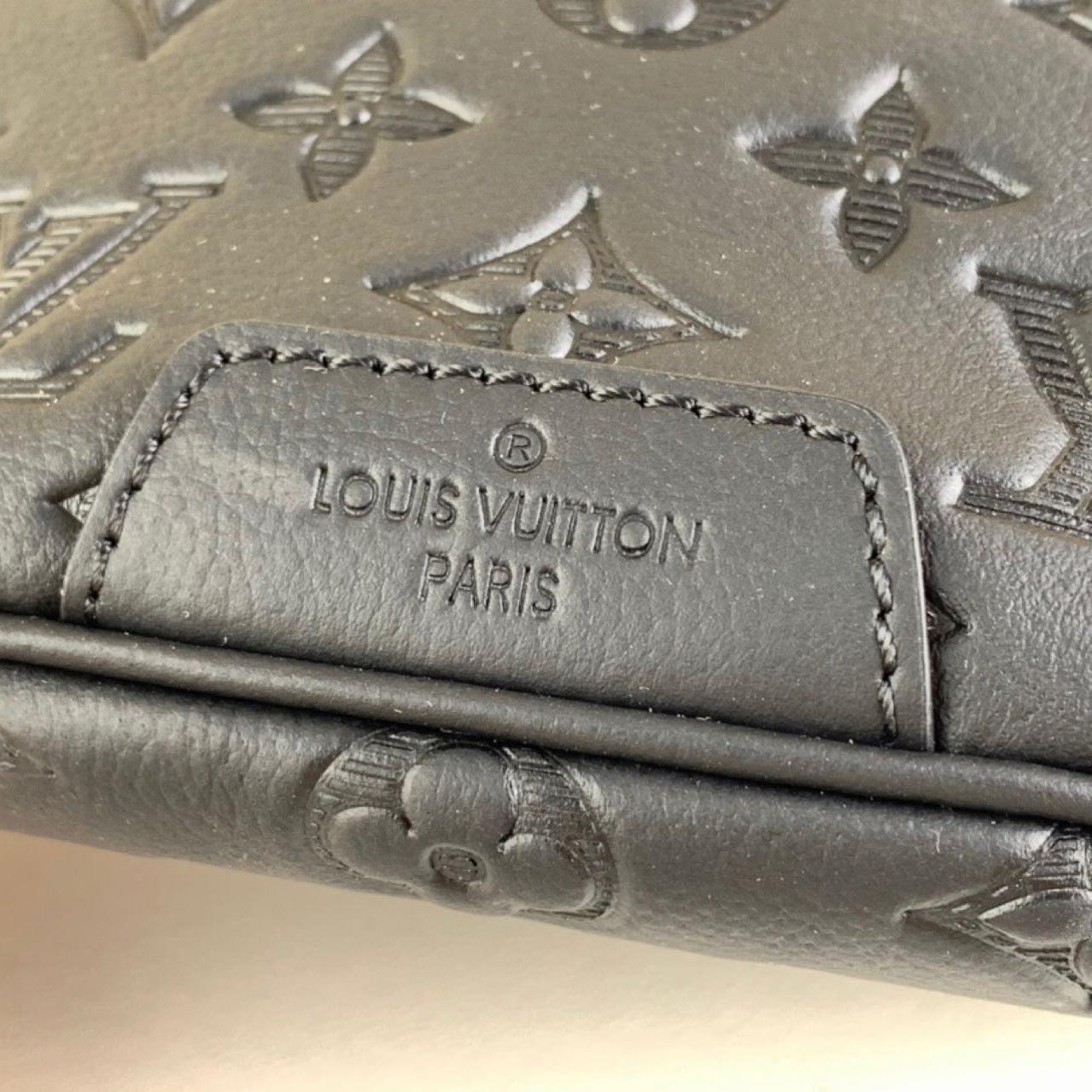 Louis Vuitton Discovery Bumbag PM (44-15-9 cm)M46036 - DesignerGu